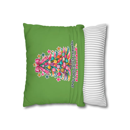 Spanish |Christmas Tree Pillowcase — "Dulce nieta, eres la respuesta a nuestras oraciones. Feliz Navidad!"